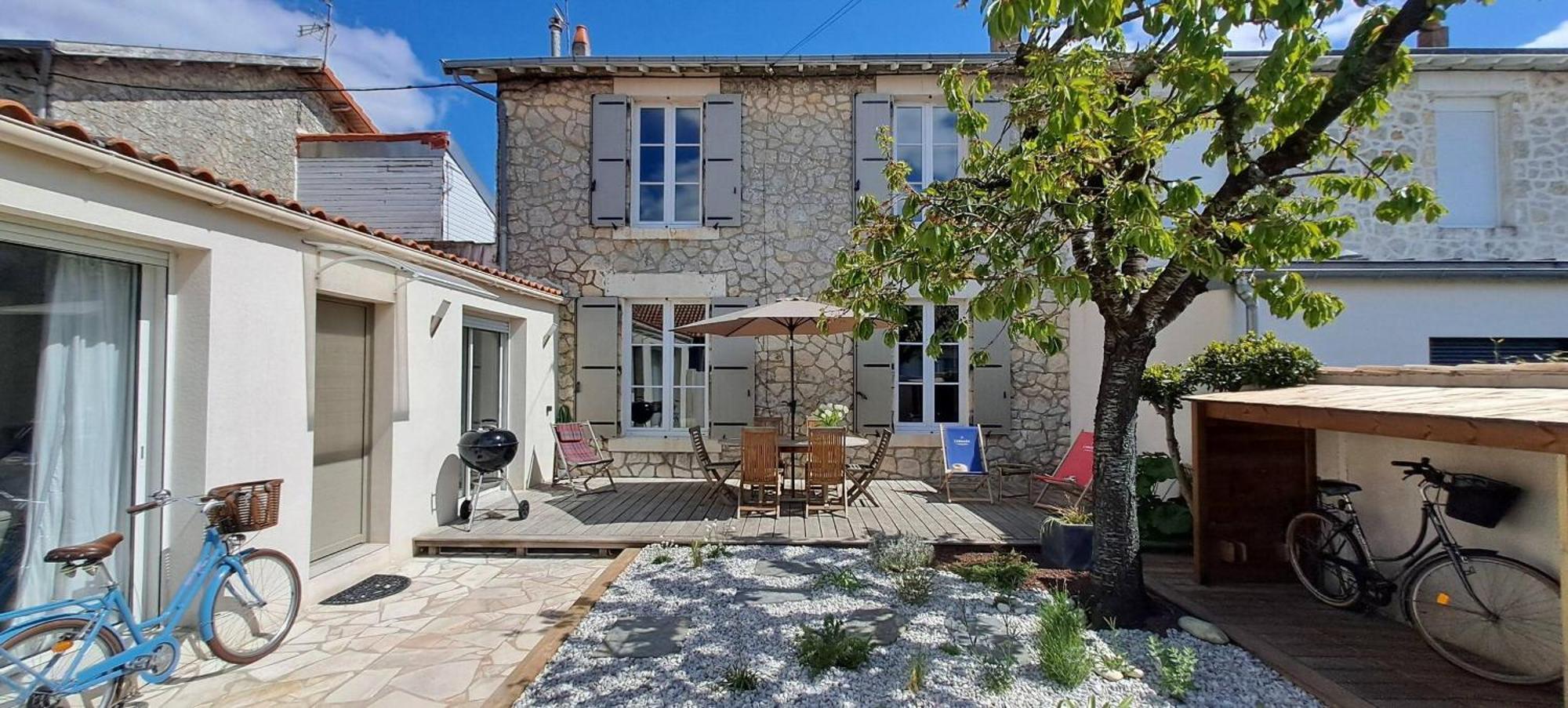 L Armada - Maison 3 Chambres - Terrasse Wifi La Rochelle  Eksteriør bilde